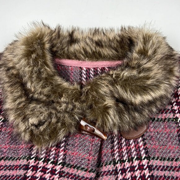 St. Bernard Plaid Gingham Cape Faux Fur Collar - Picture 5 of 10